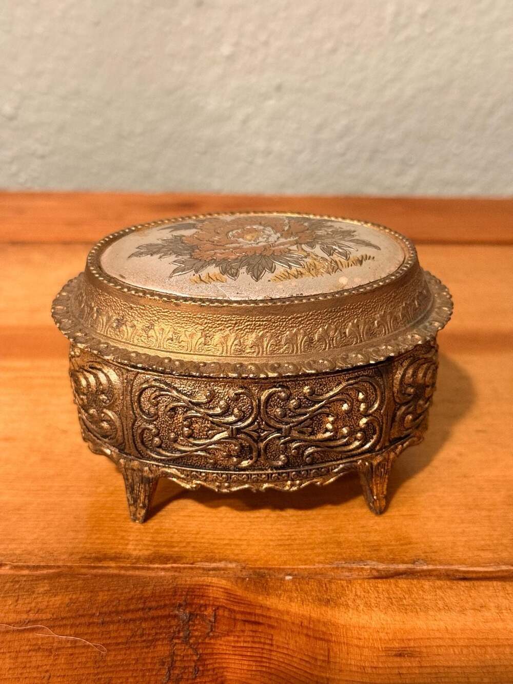 Vintage Ornate Gold Metal Floral Trinket Box Velveteen Lined